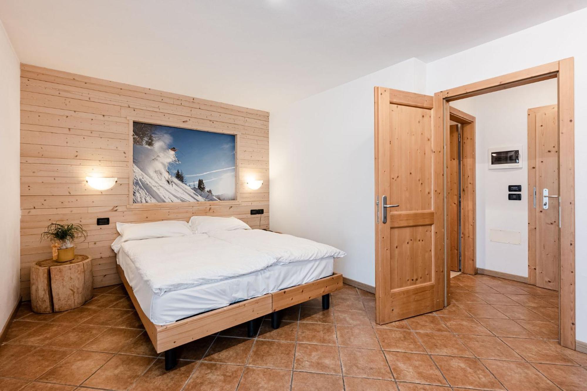 Gaia Residence Hotel Mezzana  Exteriér fotografie