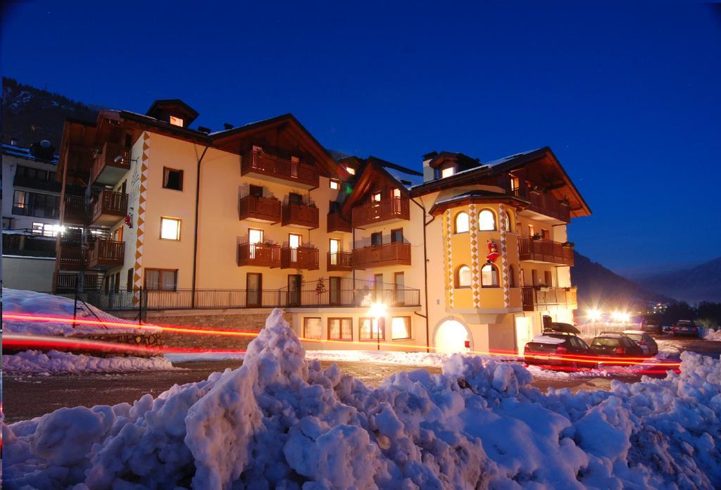 Gaia Residence Hotel Mezzana  Exteriér fotografie