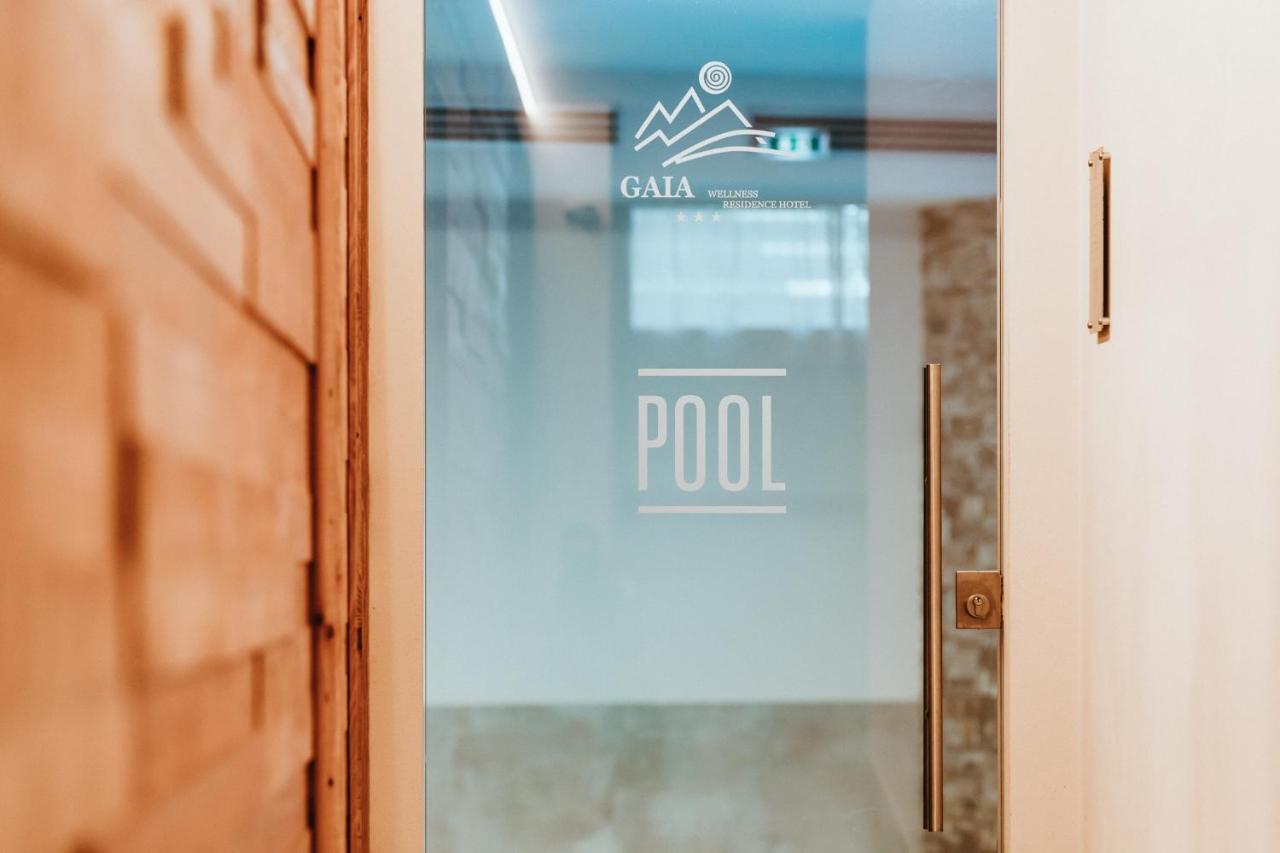 Gaia Residence Hotel Mezzana  Exteriér fotografie