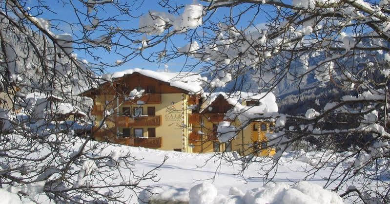 Gaia Residence Hotel Mezzana  Exteriér fotografie